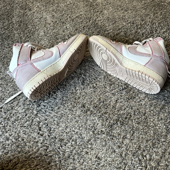 Dunks - Picture 2 of 5